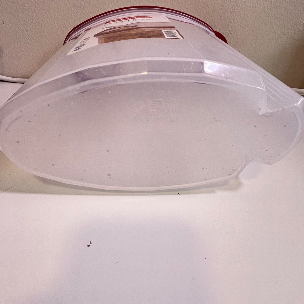 Rubbermaid 1.5 Gallon Cereal Keeper Clear Red Lid 5.68L BPA Free Storage 1923817 - Picture 7 of 7